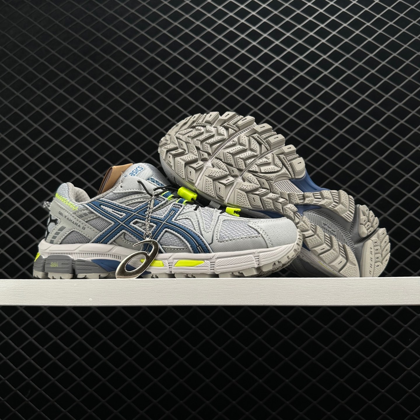 Asics Gel-Kahana 8 Sneakers Grey Black - Lightweight and Stylish Trail Running Shoes