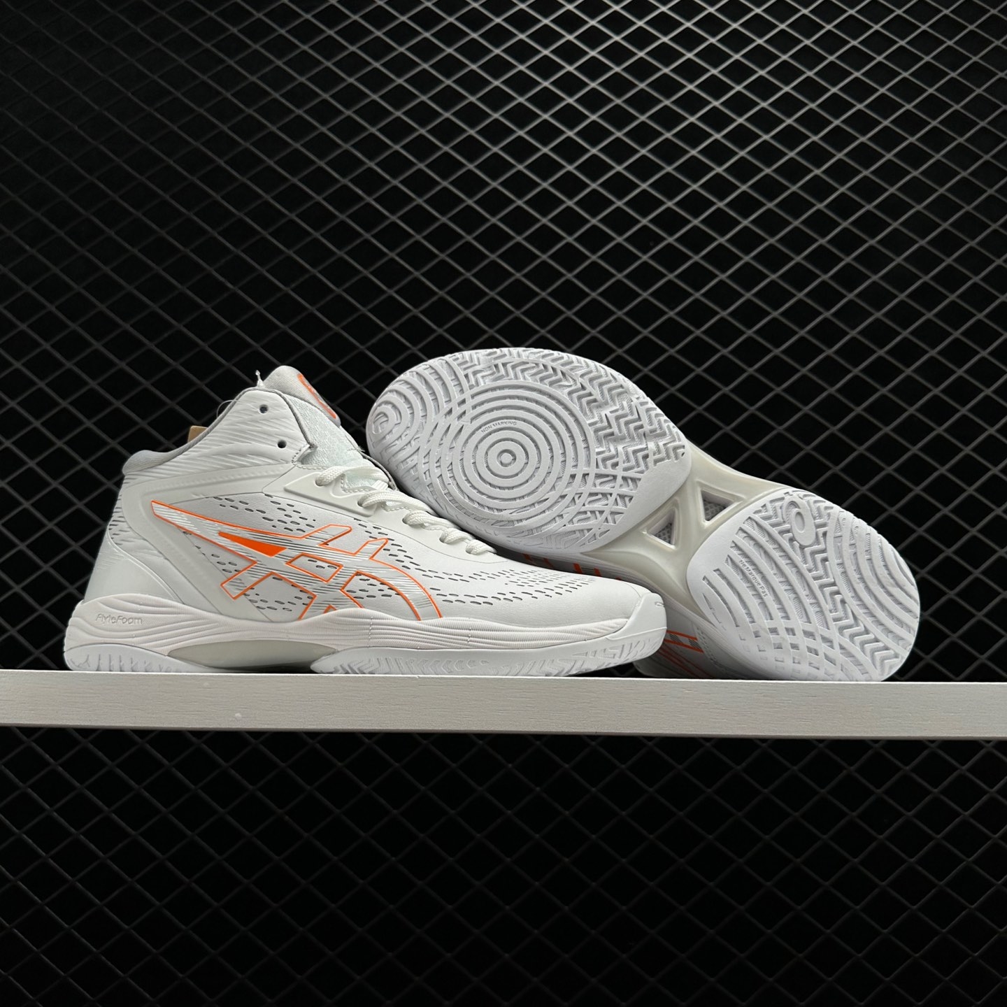Asics Gelhoop V14 Low Tops White 1063A050-102 | Wear-resistant Unisex Shoes Asics Gelhoop V14 Low Tops White 1063A050-102 | Wear-resistant Unisex Shoes