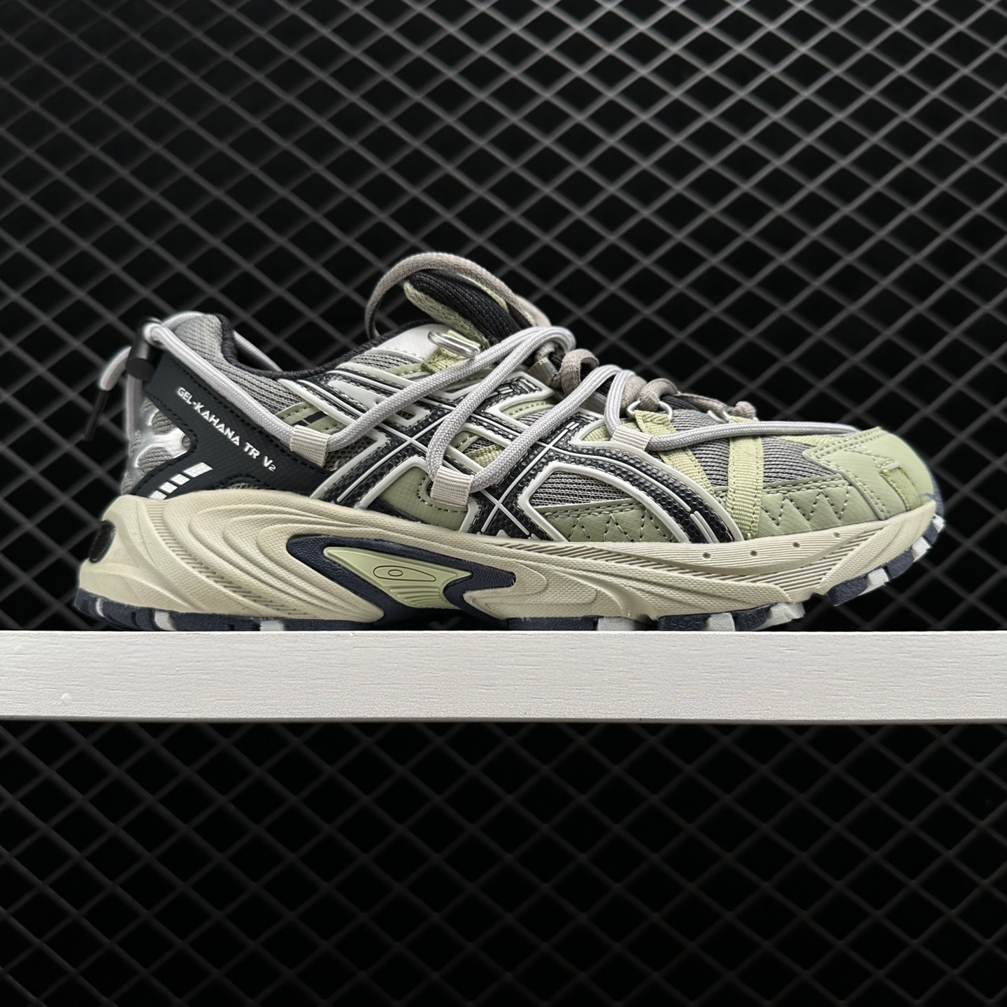 Asics Gel-Kahana TR V2 Green Gray 1203A259-300 - Lightweight and Versatile Trail Running Shoe
